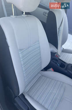 Хэтчбек Nissan Leaf 2021 в 
