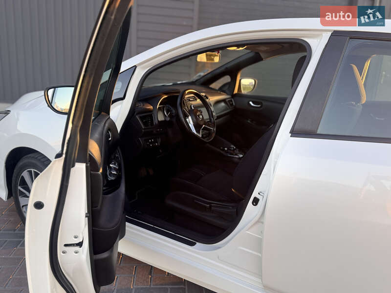 Хетчбек Nissan Leaf 2019 в Кропивницькому
