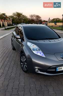 Хэтчбек Nissan Leaf 2016 в Измаиле
