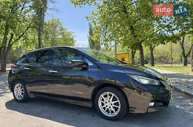 Хэтчбек Nissan Leaf 2018 в Николаеве