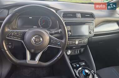 Хэтчбек Nissan Leaf 2018 в 