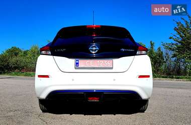 Хэтчбек Nissan Leaf 2020 в 