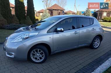 Хэтчбек Nissan Leaf 2014 в 
