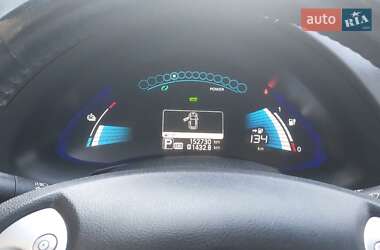 Хетчбек Nissan Leaf 2013 в 