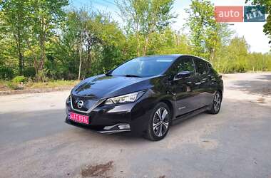 Хэтчбек Nissan Leaf 2018 в Звягеле