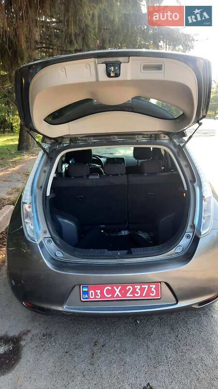 Хетчбек Nissan Leaf 2013 в Житомирі фото 3 Хетчбек Nissan Leaf 2013 в Житомирі