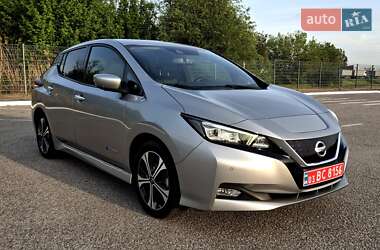 Хэтчбек Nissan Leaf 2019 в Днепре