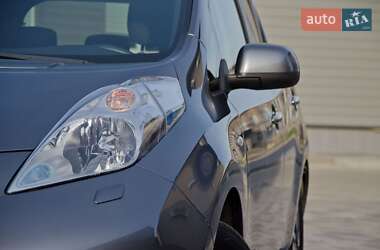 Хэтчбек Nissan Leaf 2017 в 