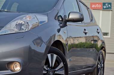 Хэтчбек Nissan Leaf 2017 в 