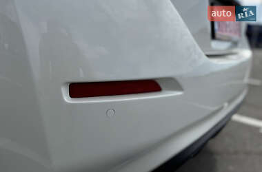 Хэтчбек Nissan Leaf 2019 в 