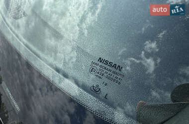 Хэтчбек Nissan Leaf 2019 в 