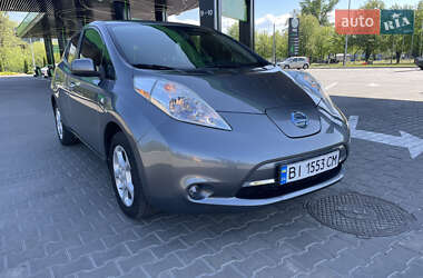 Хетчбек Nissan Leaf 2014 в 