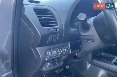Хетчбек Nissan Leaf 2014 в 