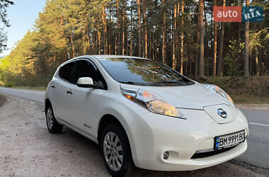 Хетчбек Nissan Leaf 2013 в Лебедині