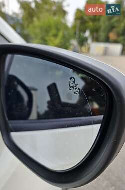 Хетчбек Nissan Leaf 2019 в 