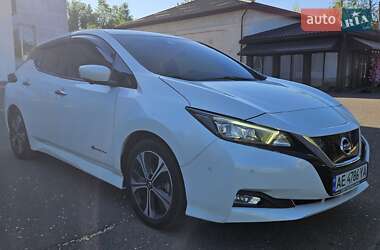 Хэтчбек Nissan Leaf 2019 в Кривом Роге