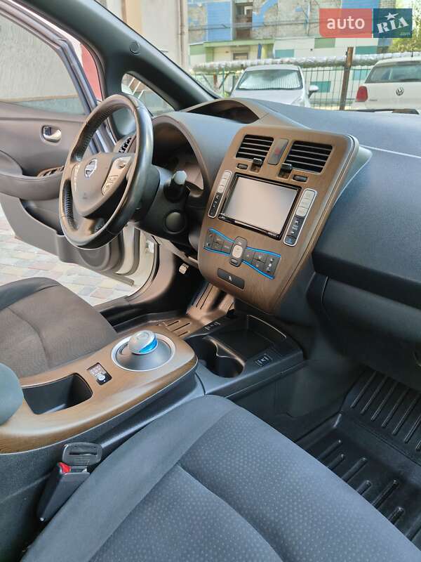 Nissan Leaf 2014