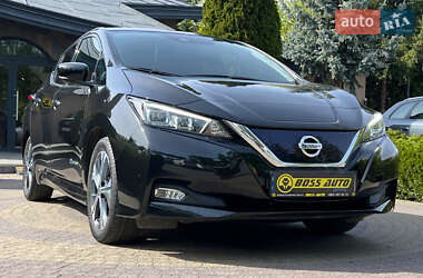 Хэтчбек Nissan Leaf 2019 в Львове