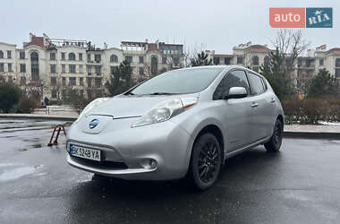 Хетчбек Nissan Leaf 2015 в Одесі