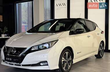 Хетчбек Nissan Leaf 2020 в 
