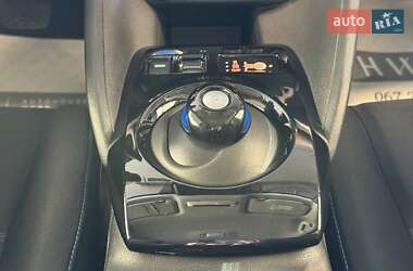 Хетчбек Nissan Leaf 2020 в 