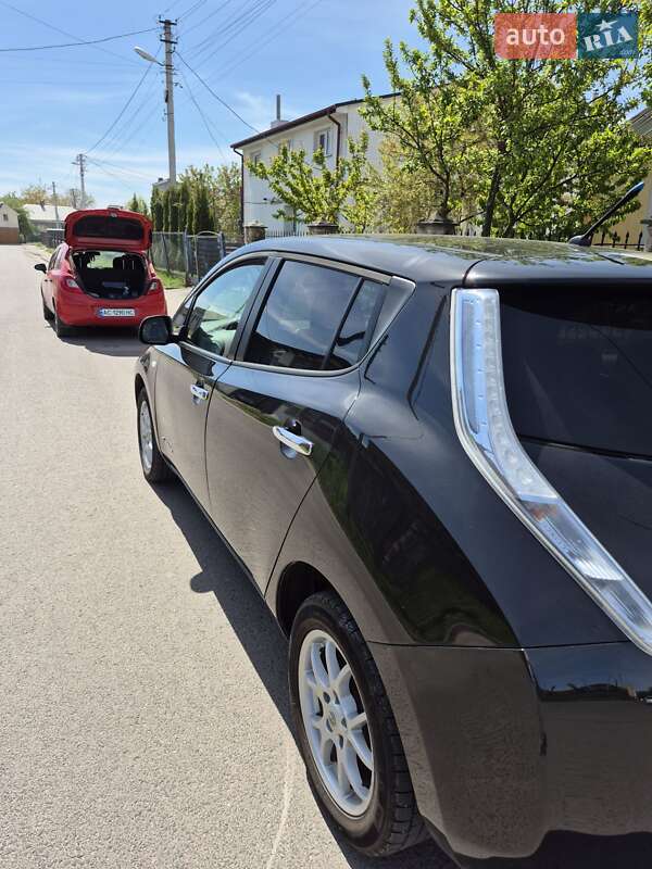 Хэтчбек Nissan Leaf 2014 в Луцке
