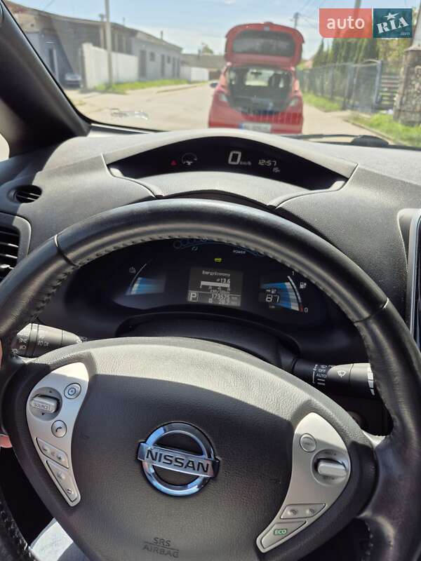 Хэтчбек Nissan Leaf 2014 в Луцке