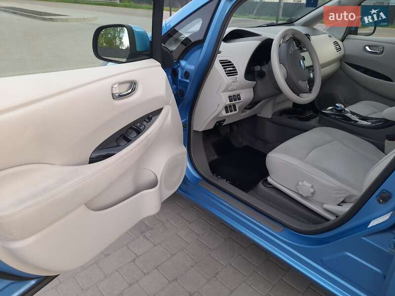 Хэтчбек Nissan Leaf 2012 в Любомле фото 28 Хэтчбек Nissan Leaf 2012 в Любомле