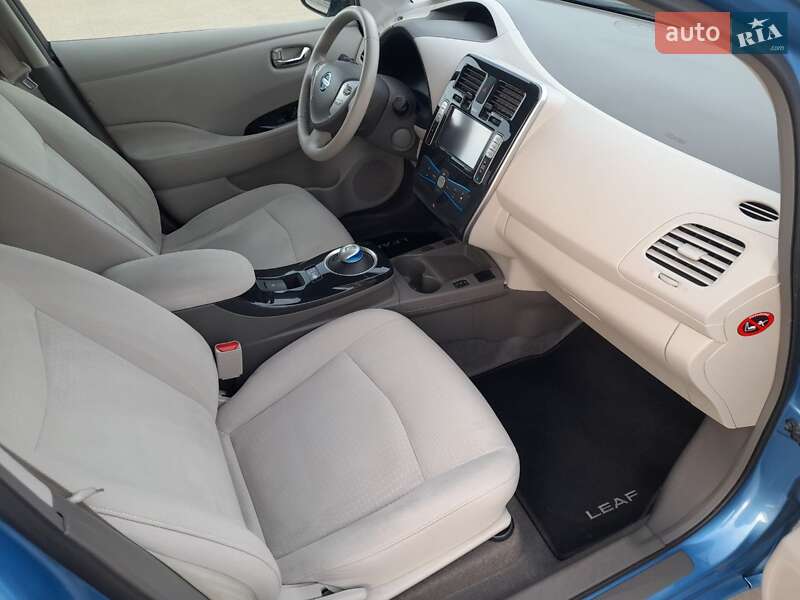 Хэтчбек Nissan Leaf 2012 в Любомле фото 35 Хэтчбек Nissan Leaf 2012 в Любомле