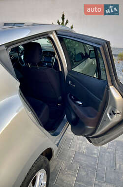 Хетчбек Nissan Leaf 2014 в 