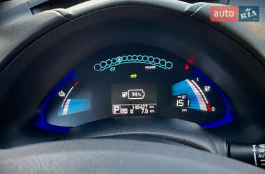 Хетчбек Nissan Leaf 2014 в 