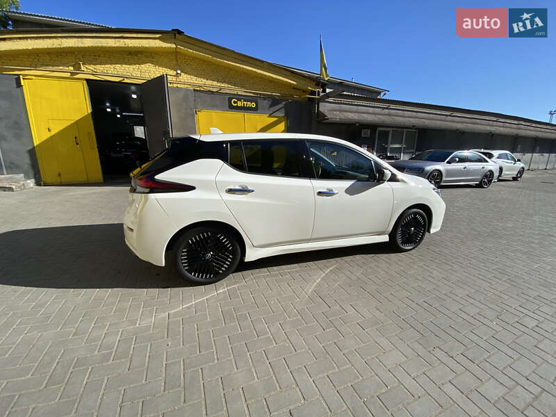 Хетчбек Nissan Leaf 2022 в Києві