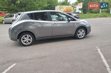 Хетчбек Nissan Leaf 2017 в 