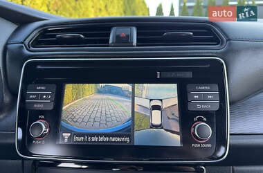 Хэтчбек Nissan Leaf 2019 в 