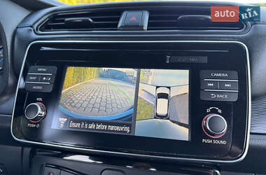 Хэтчбек Nissan Leaf 2019 в 