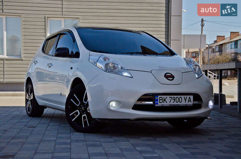 Nissan Leaf 2014