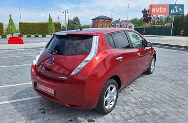 Хетчбек Nissan Leaf 2012 в 