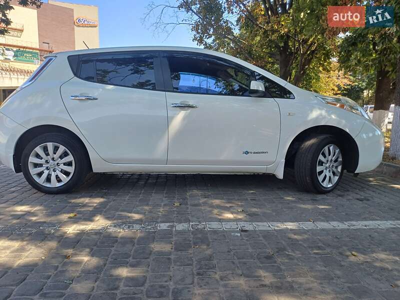 Nissan Leaf 2014