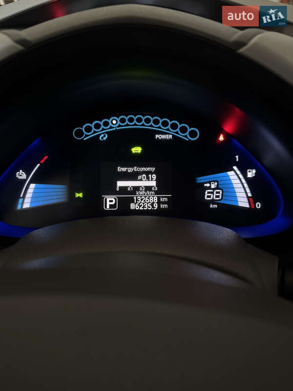 Хетчбек Nissan Leaf 2012 в Бориславі