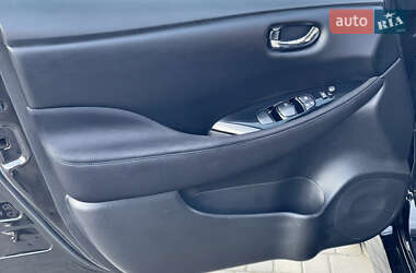 Хэтчбек Nissan Leaf 2020 в 