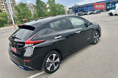Хетчбек Nissan Leaf 2019 в 