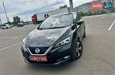 Хетчбек Nissan Leaf 2019 в 