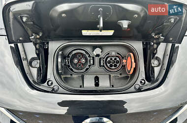 Хетчбек Nissan Leaf 2019 в 