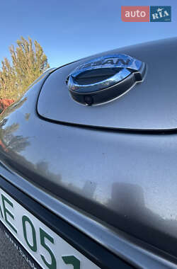 Хетчбек Nissan Leaf 2015 в 