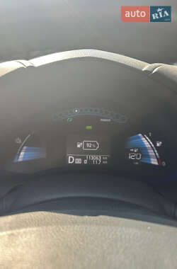 Хэтчбек Nissan Leaf 2014 в 