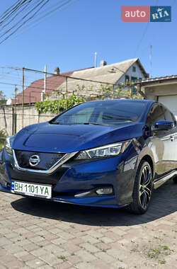 Хетчбек Nissan Leaf 2021 в Одесі
