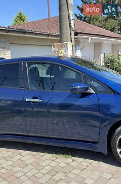 Хэтчбек Nissan Leaf 2021 в 