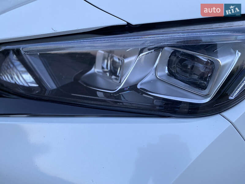 Хетчбек Nissan Leaf 2018 в Житомирі