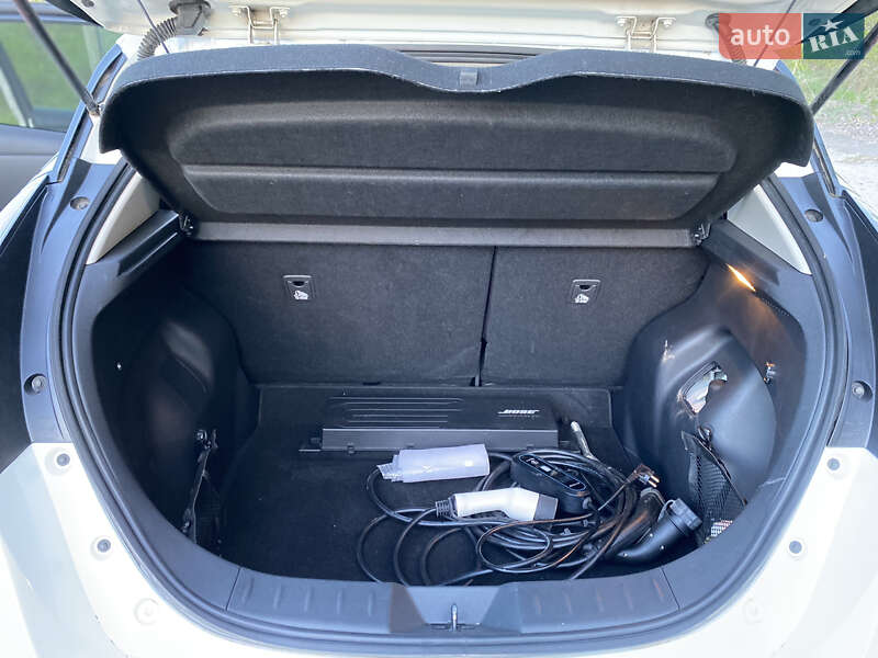 Хетчбек Nissan Leaf 2018 в Житомирі