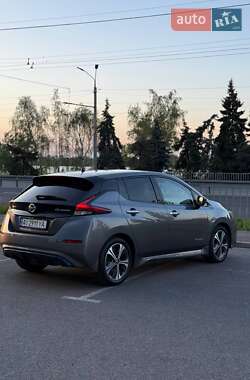 Хэтчбек Nissan Leaf 2019 в Днепре